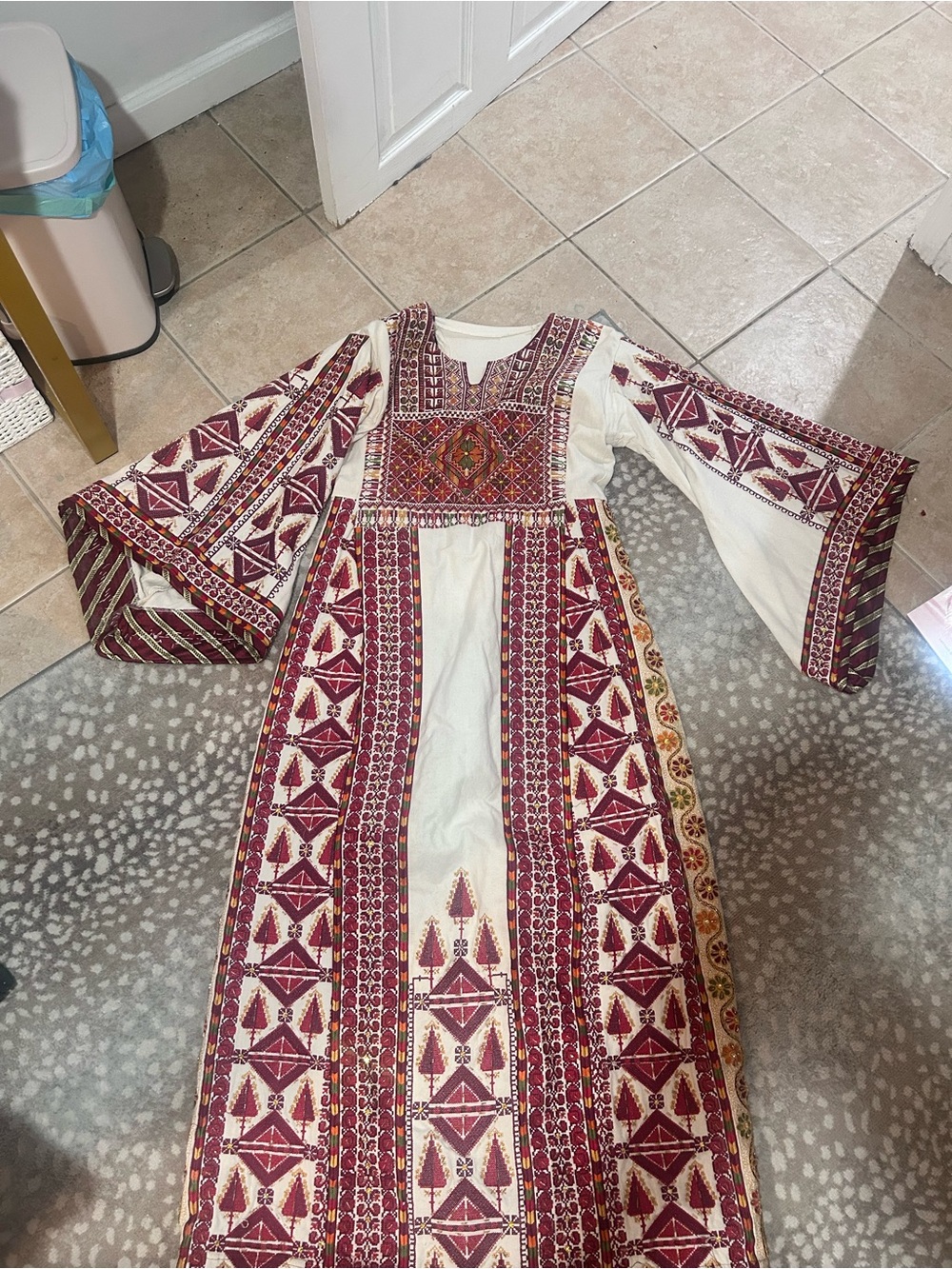 Embroidered Ivory thoab etameen fabric high quality machine stitched I have 2